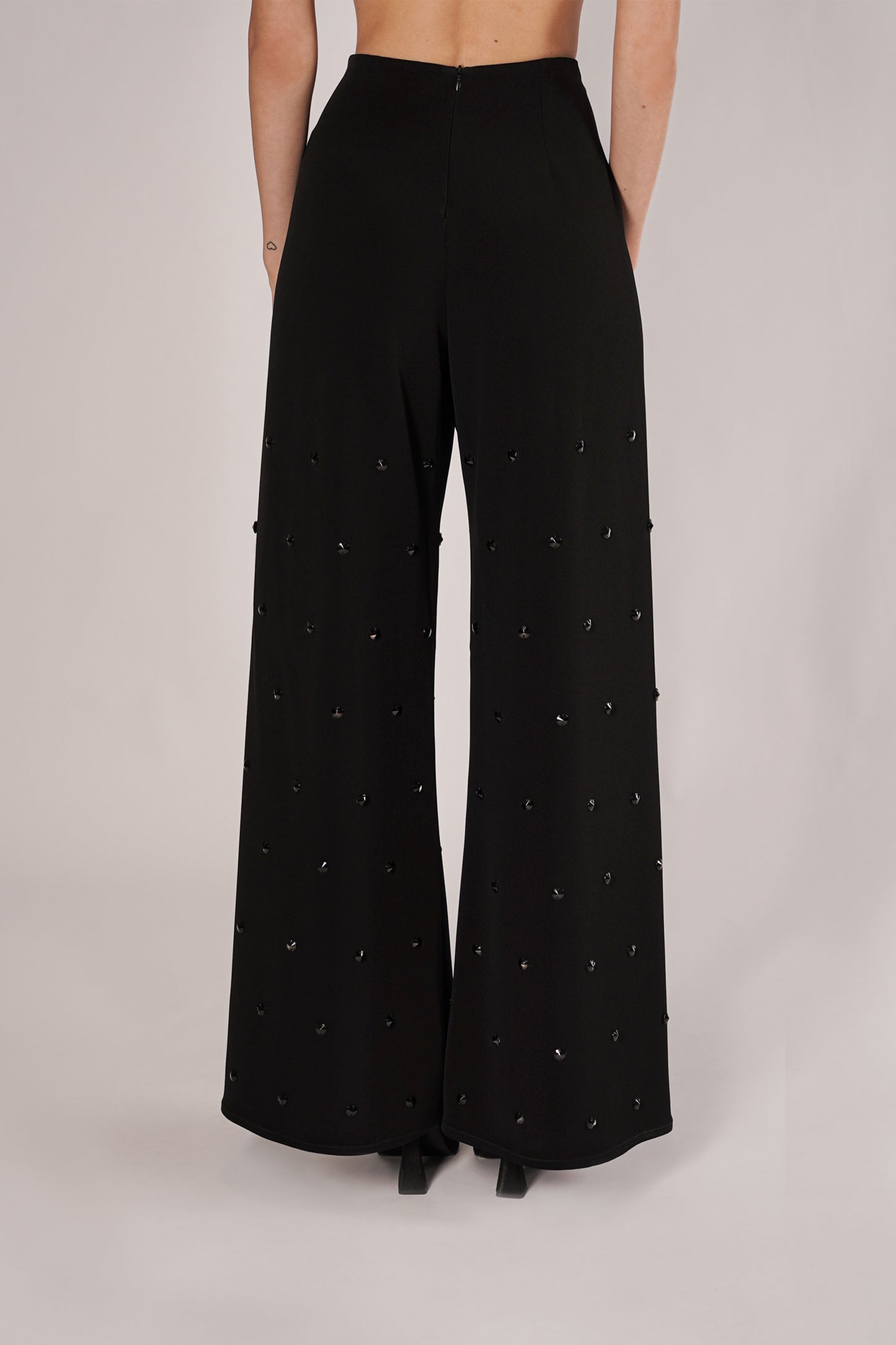 Pantalone palazzo con ricamo